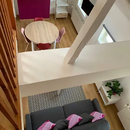Cerise - Parking Prive - *