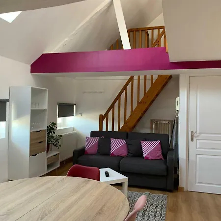 Cerise - Parking Prive - *